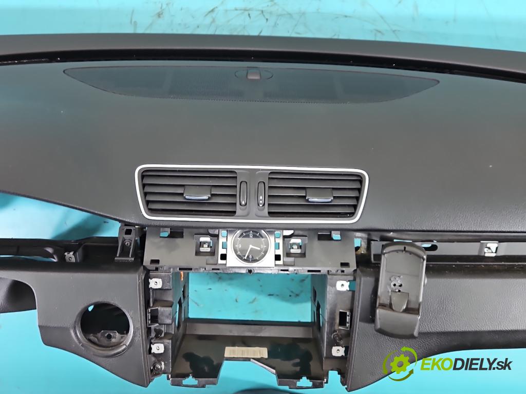 Vw Passat B7 2010-2014 2.0 TSI 211KM automatic 155 kW 1984 cm3 4- kokpit,pristrojová doska rozdeľovacia