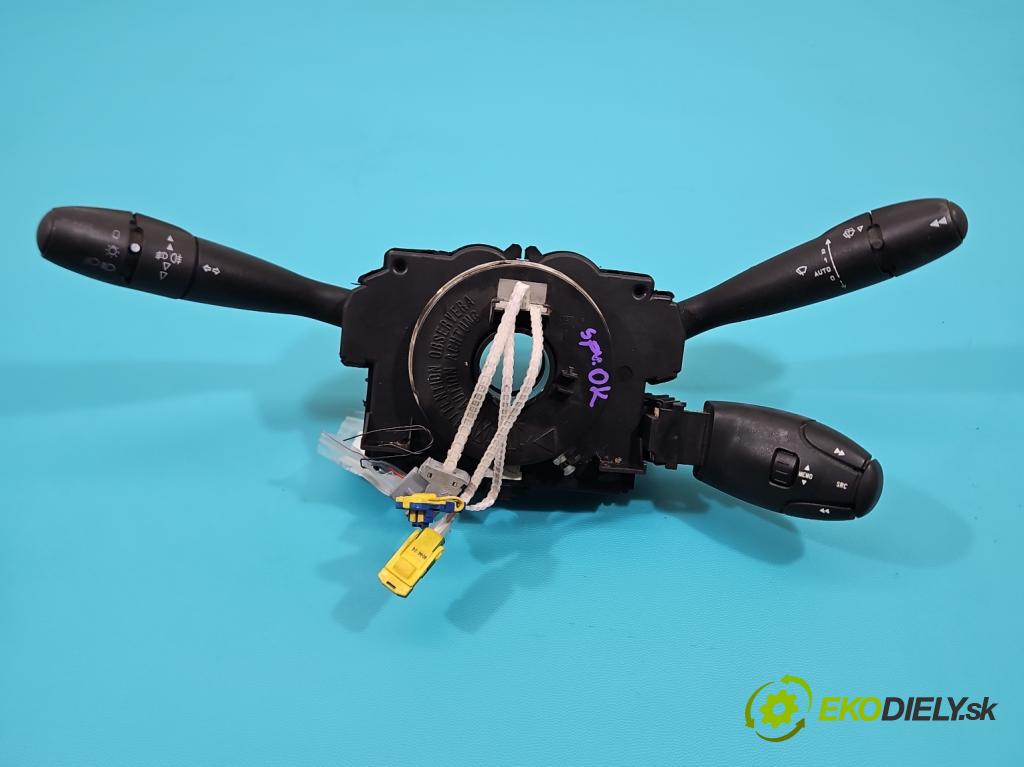 Citroen C5 I 2001-2008 2.0 hdi 109 HP manual 80 kW 1997 cm3 5- prepínač komplex: 96542535XT (Prepínacie páčky pod volantom)