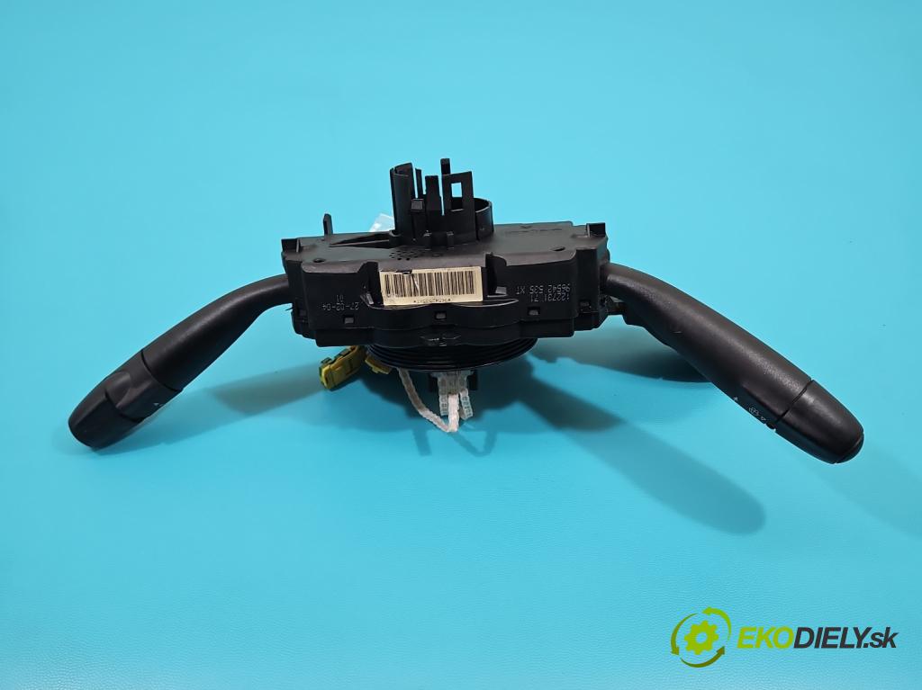 Citroen C5 I 2001-2008 2.0 hdi 109 HP manual 80 kW 1997 cm3 5- prepínač komplex: 96542535XT (Prepínacie páčky pod volantom)