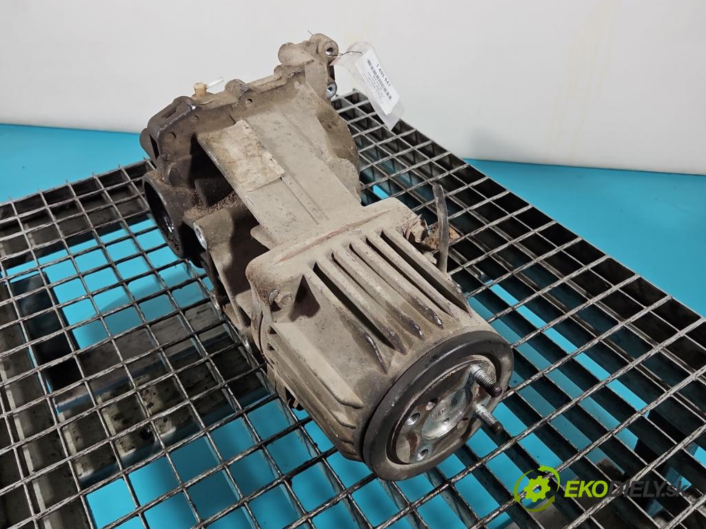 Jeep Patriot 2006-2017 2.4 16V 175 HP automatic 129 kW 2359 cm3 5- Most: zadní: P3501A058