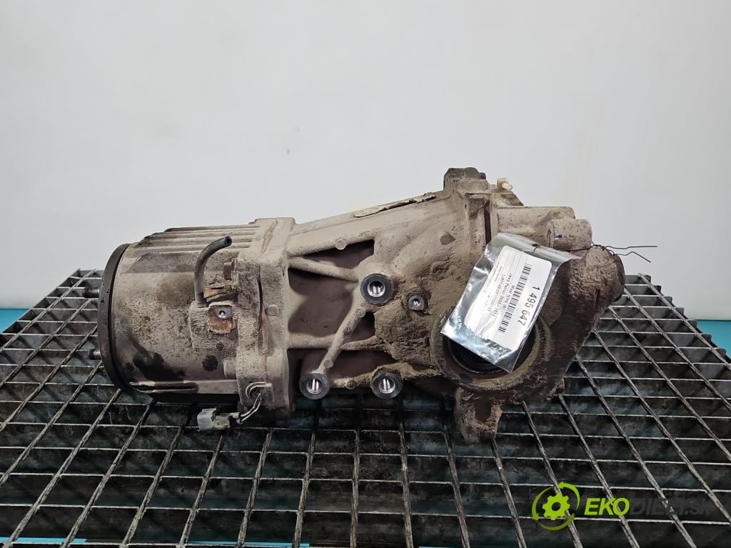 Jeep Patriot 2006-2017 2.4 16V 175 HP automatic 129 kW 2359 cm3 5- Most: zadní: P3501A058