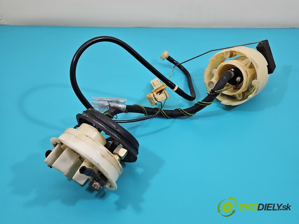 Audi 80 B4 1991-1994 2.0 90 hp manual 66 kW 1984 cm3 4- čerpadlo paliva 8A0201319A