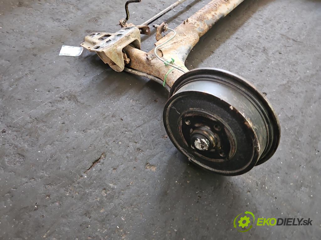 Audi 80 B4 1991-1994 2.0 90 hp manual 66 kW 1984 cm3 4- zadní výztuha  (Zadní výztuha)