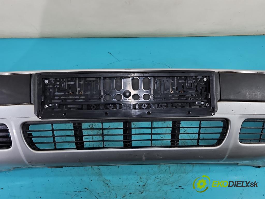 Audi 80 B4 1991-1994 2.0 90 hp manual 66 kW 1984 cm3 4- nárazník přední  (Klika dveří ostatní)