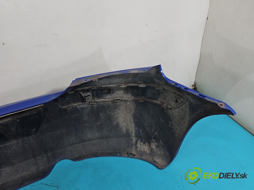 Peugeot 307 1.4 16V 88 HP manual 65 kW 1360 cm3 5- nárazník zadné  (Kľučka dverí ostatné)