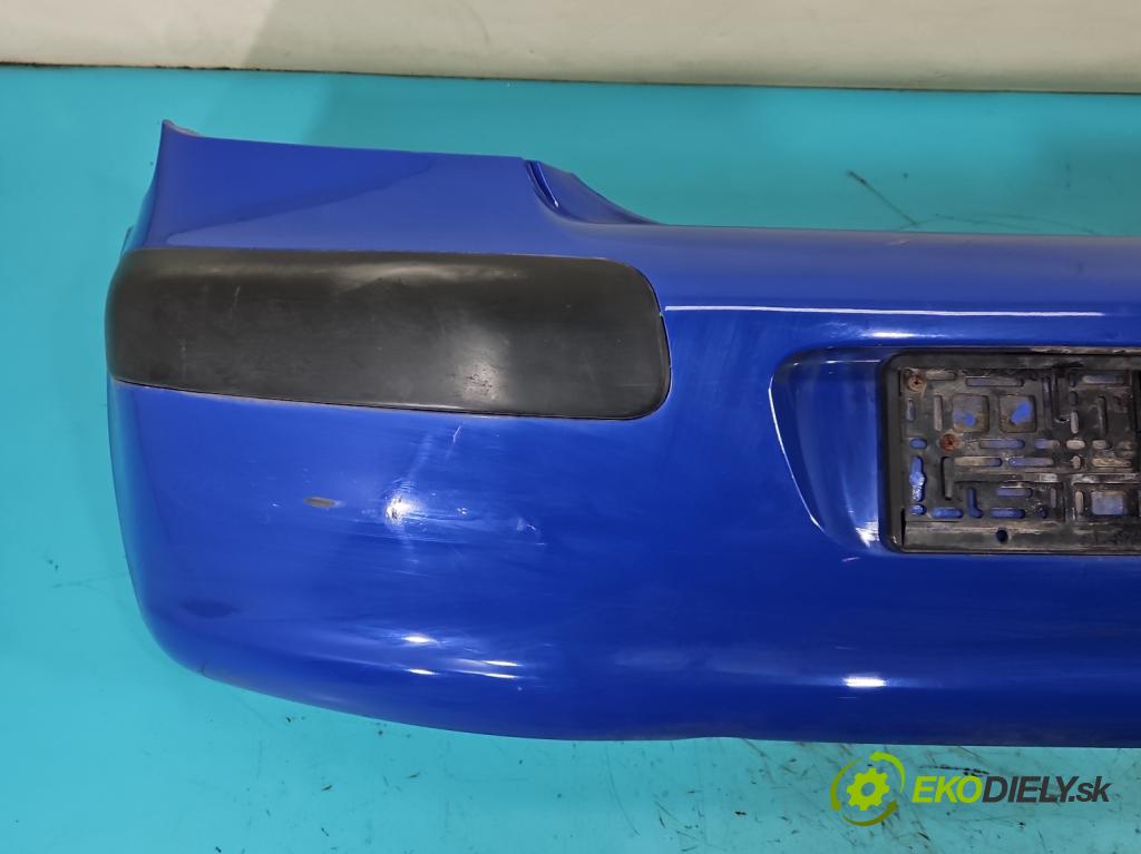 Peugeot 307 1.4 16V 88 HP manual 65 kW 1360 cm3 5- nárazník zadné  (Kľučka dverí ostatné)
