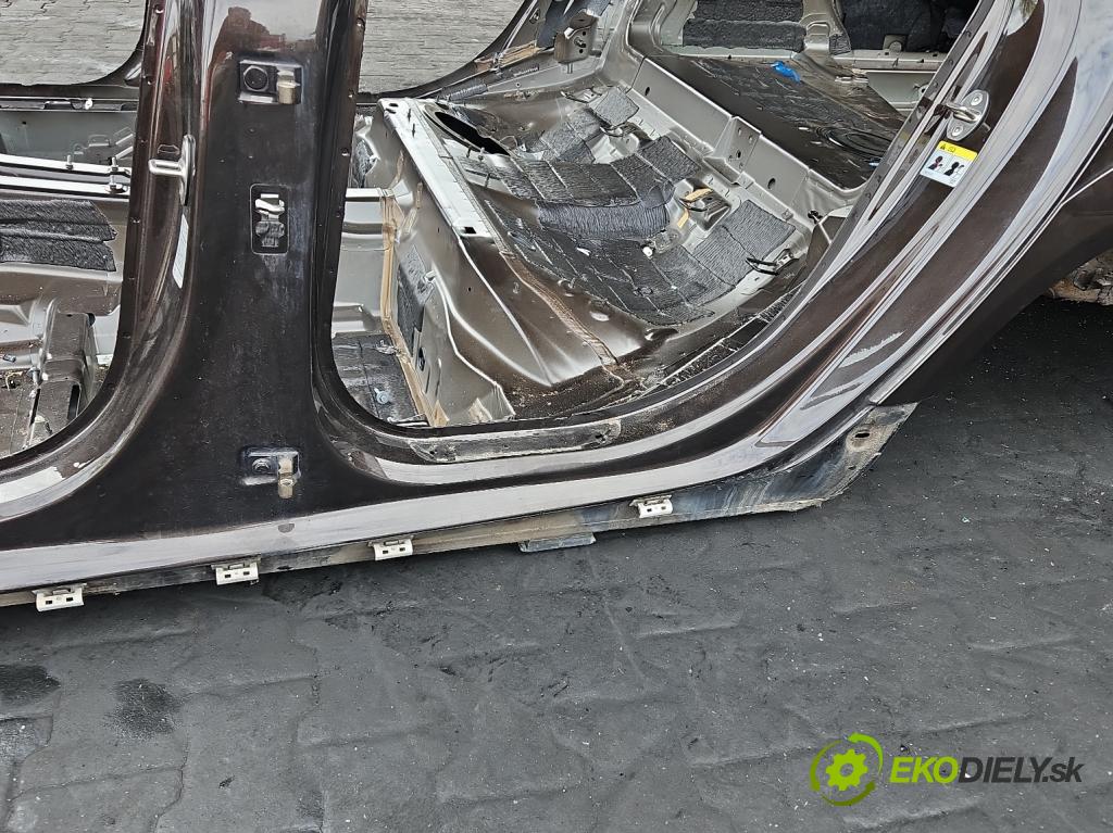 Audi A6 C7 2011-2018 3.0 TDI 313 hp automatic 230 kW 2967 cm3 5- práh levý  (Karoserie ostatní)