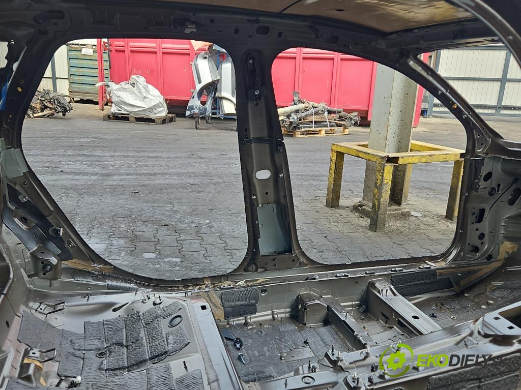 Audi A6 C7 2011-2018 3.0 TDI 313 hp automatic 230 kW 2967 cm3 5- práh levý  (Karoserie ostatní)