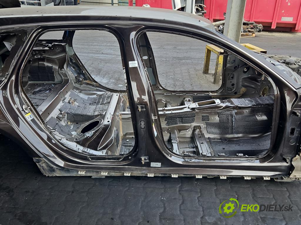 Audi A6 C7 2011-2018 3.0 TDI 313 hp automatic 230 kW 2967 cm3 5- práh pravý  (Karoserie ostatní)