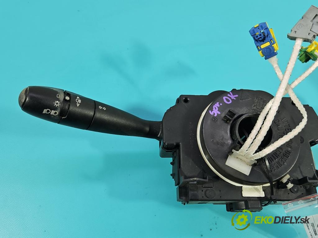 Peugeot 307 1.4 16V 88 HP manual 65 kW 1360 cm3 5- prepínač komplex: 96605652XT (Prepínacie páčky pod volantom)