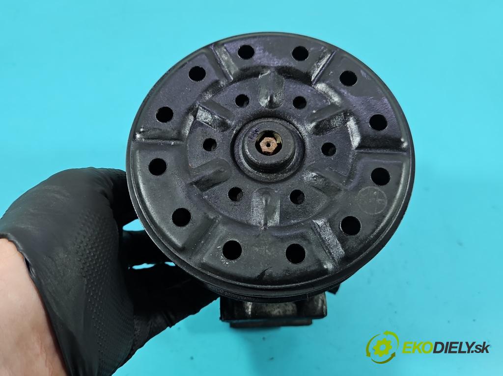 Toyota Avensis II T25 2003-2008 2.0 D4D 126 HP manual 93 kW 1998 cm3 5- Kompresor: klimatizácie 447260-1744 (Kompresor klimatizácie)