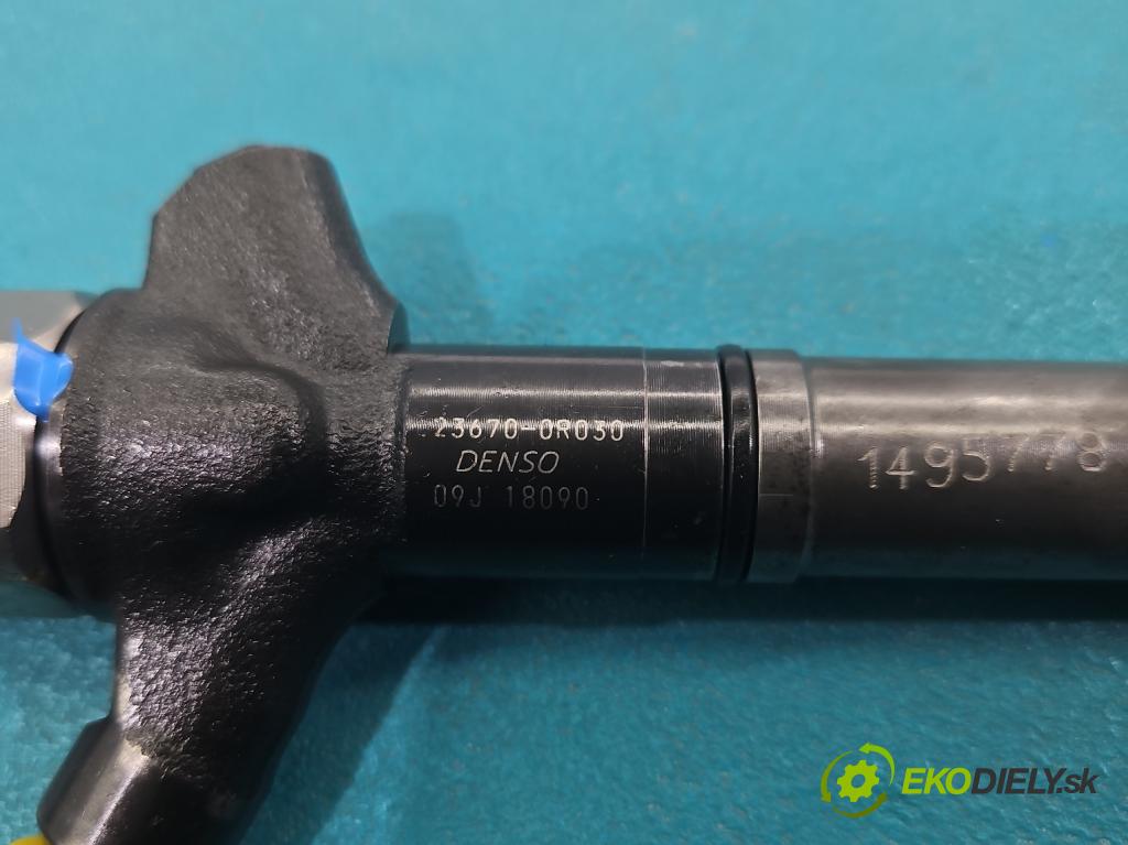 Toyota Avensis II T25 2003-2008 2.0 D4D 126 hp manual 93 kW 1998 cm3 5- vstřikovač 23670-0R030 (Vstřikovač paliva)