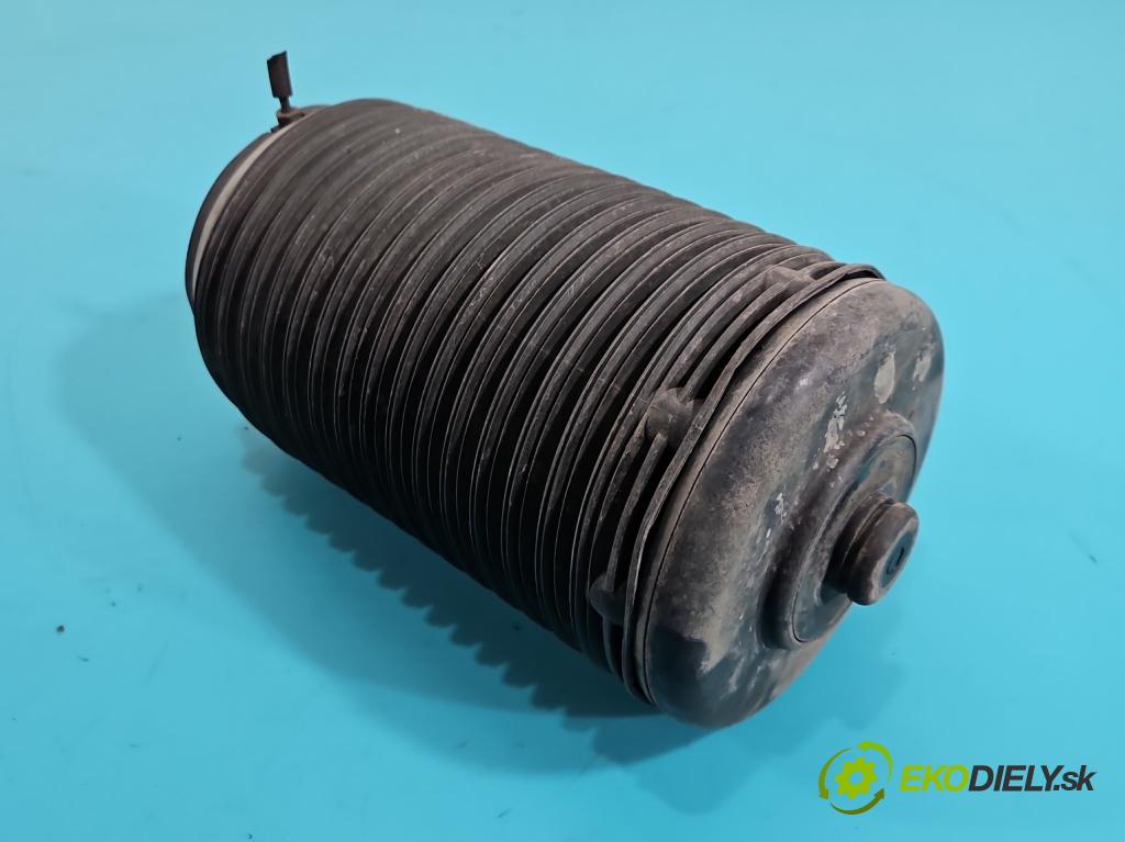 Audi A6 C7 2011-2018 3.0 TDI 313 hp automatic 230 kW 2967 cm3 5- Polštář: pneumatická