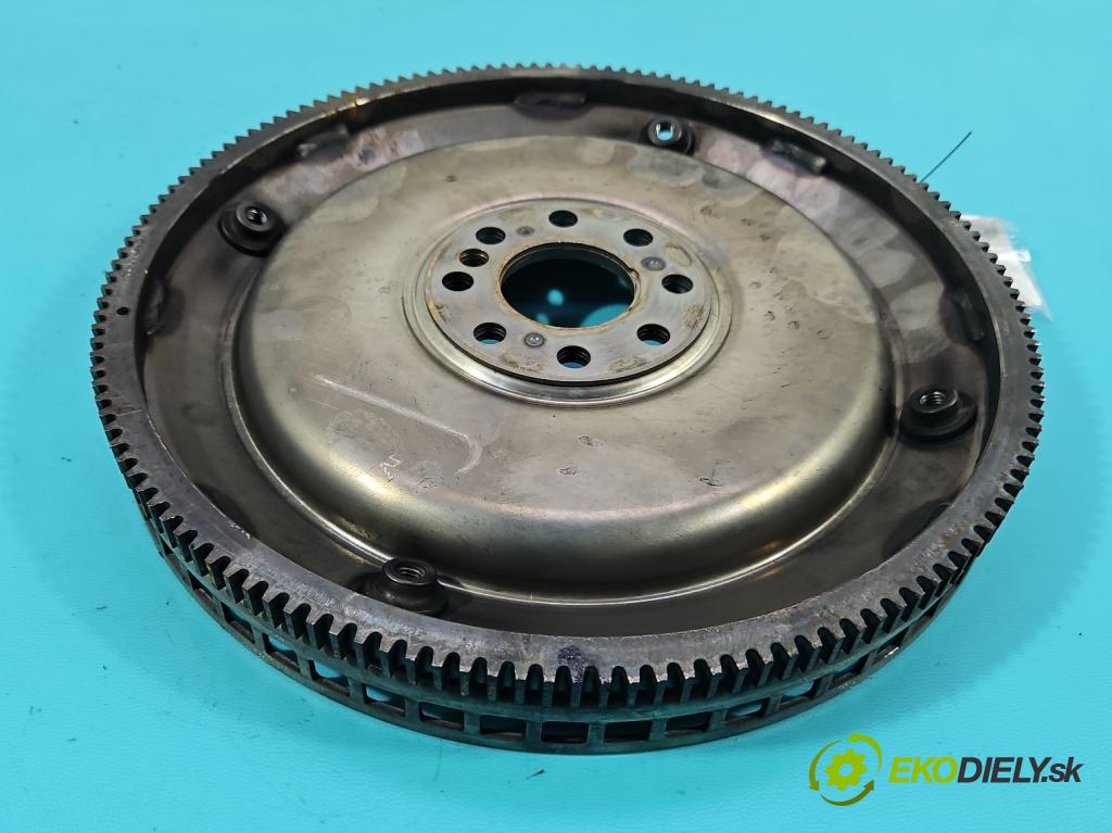 Mercedes E W213 2016-2023 2.0 CDI 194KM: automatic 143 kW 1950 cm3 5- koleso hojdačka:  (Zotrvačník)