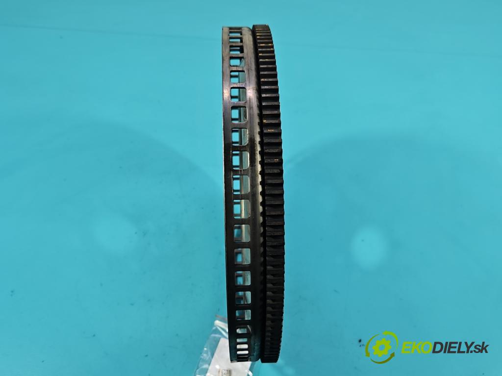 Mercedes E W213 2016-2023 2.0 CDI 194KM: automatic 143 kW 1950 cm3 5- koleso hojdačka:  (Zotrvačník)