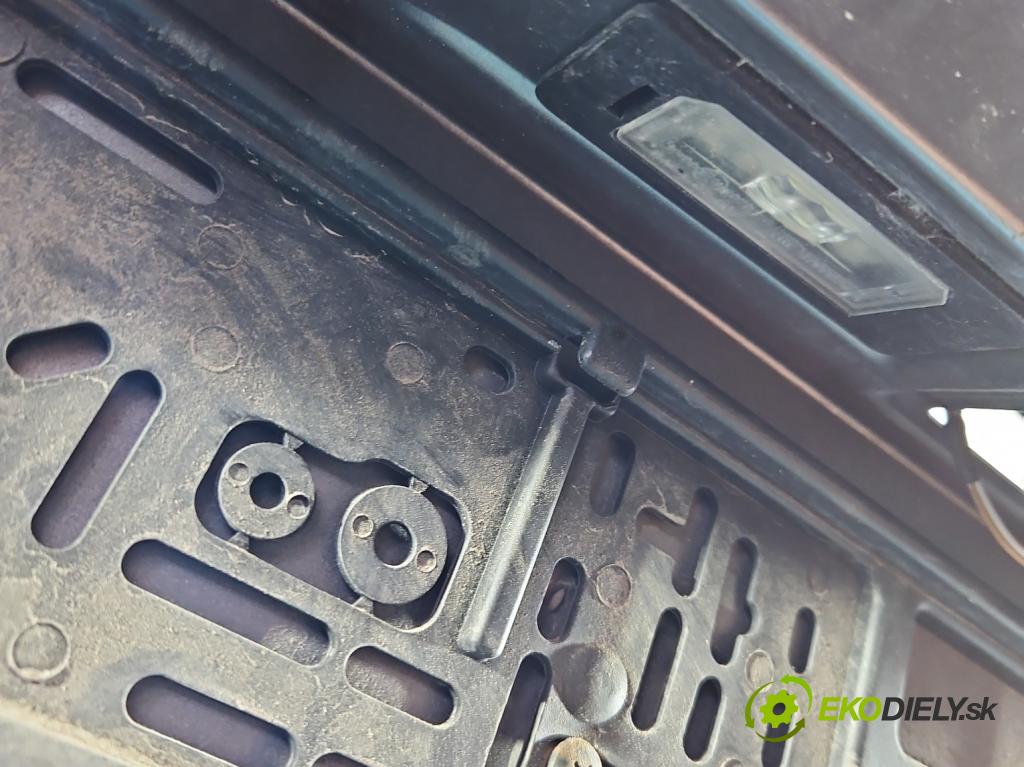 Bmw 5 F10 2010-2017 2.0d 218 hp automatic 160 kW 1995 cm3 5- zadní kufrové dveře  (Zadní kapota (kufr))