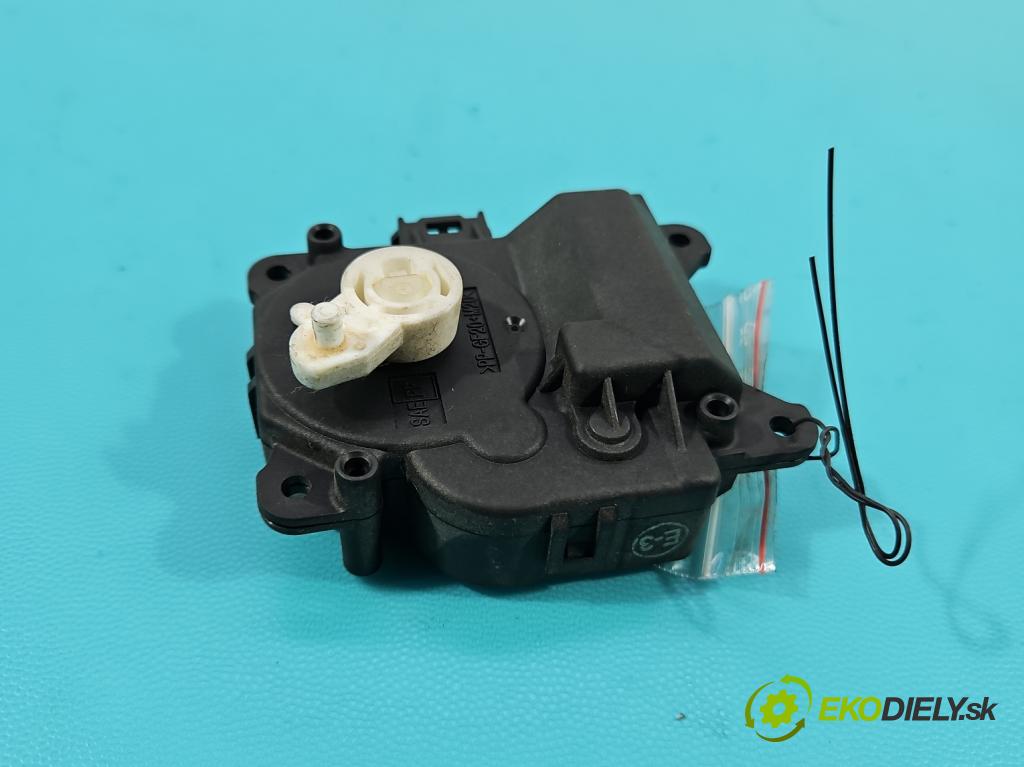 Smart Forfour I 2004-2006 1.3 16V 95 hp manual 70 kW 1332 cm3 5- motorek topení AE063700-8860