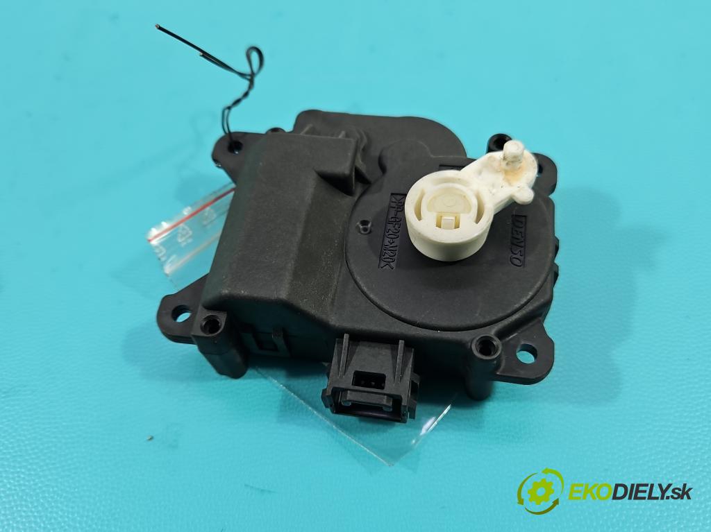 Smart Forfour I 2004-2006 1.3 16V 95 hp manual 70 kW 1332 cm3 5- motorek topení AE063700-8860