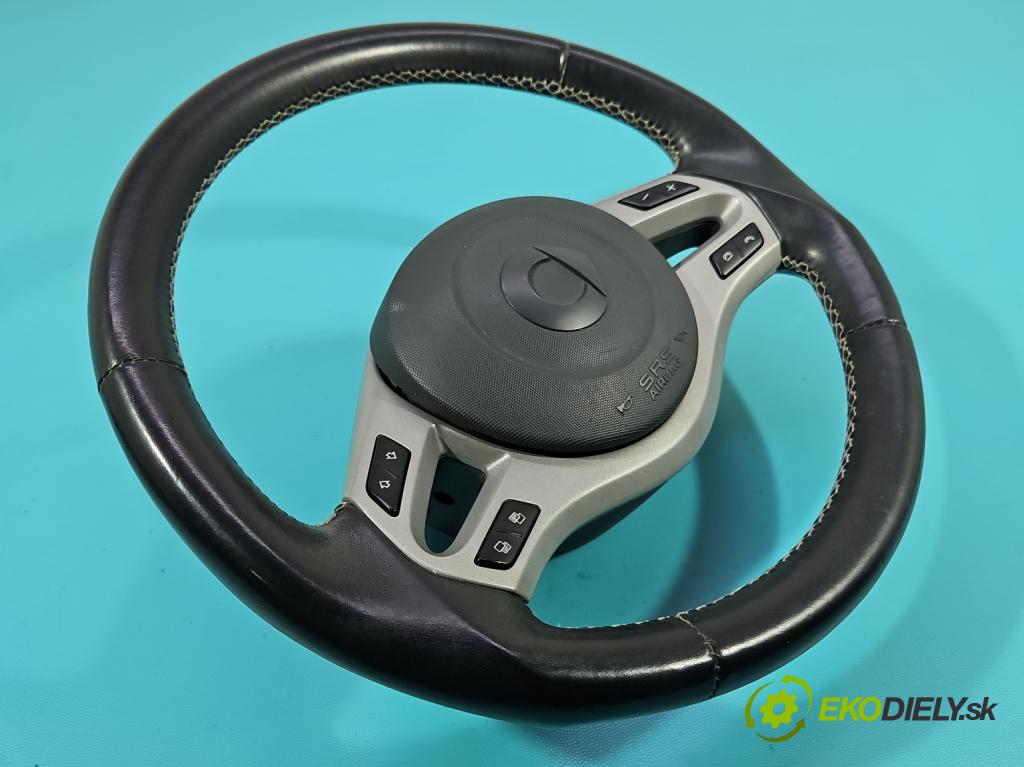 Smart Forfour I 2004-2006 1.3 16V 95 HP manual 70 kW 1332 cm3 5- volant  (Volant)