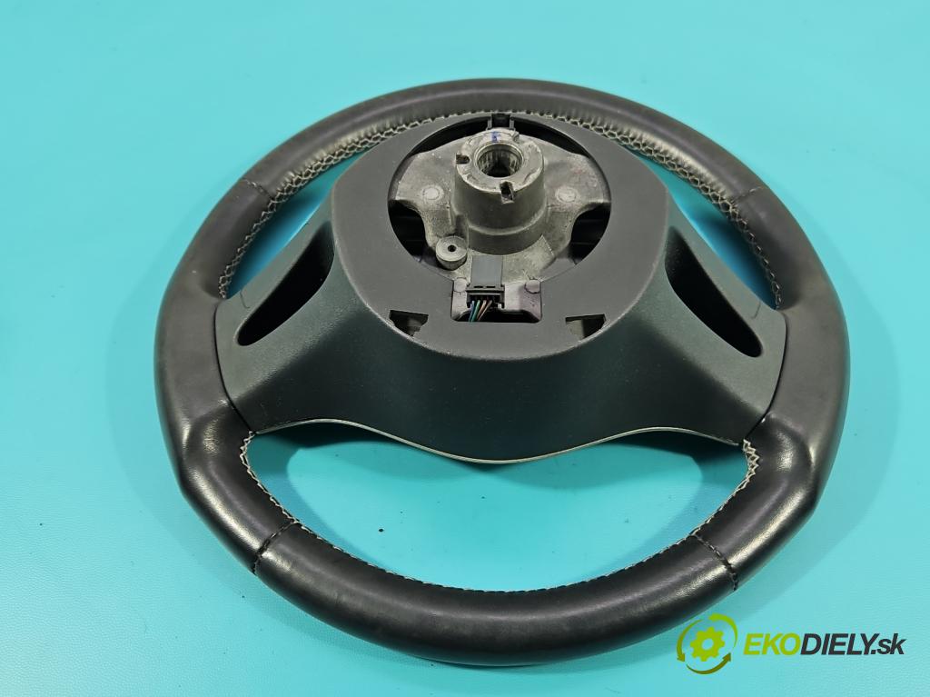 Smart Forfour I 2004-2006 1.3 16V 95 HP manual 70 kW 1332 cm3 5- volant  (Volant)