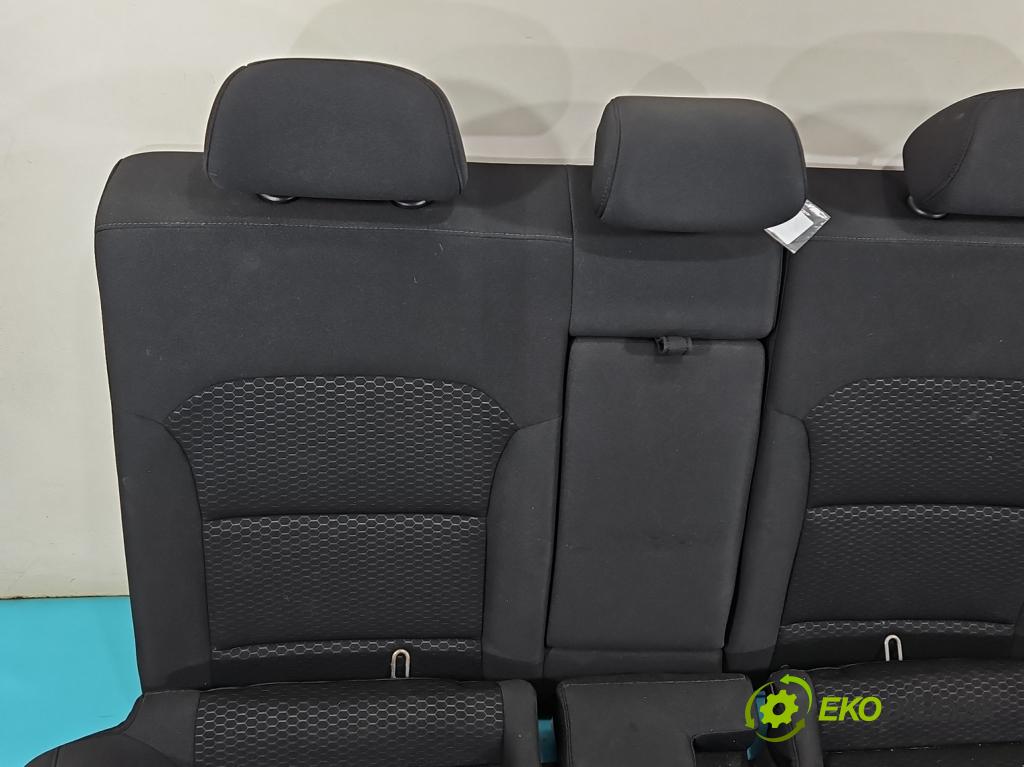 Hyundai Elantra VI 2015-2020 1.6 16V 128 HP manual 93,8 kW 1591 cm3 4- Pohovka: zadné  (Sedadlo)