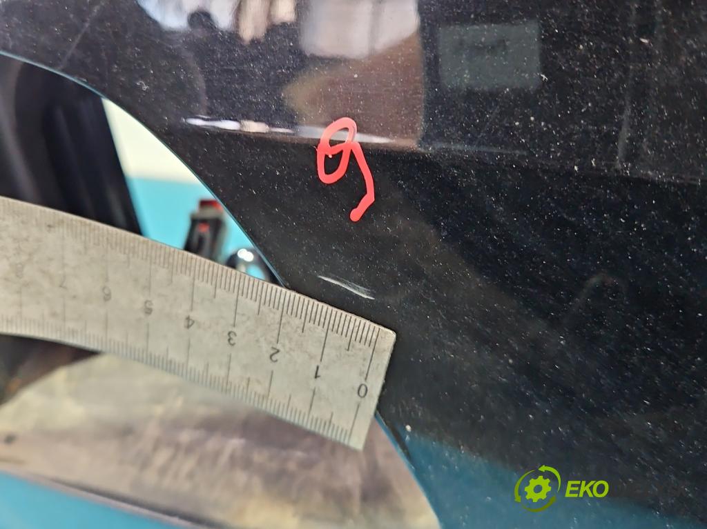 Vw Passat B7 2010-2014 2.0 TSI 211KM automatic 155 kW 1984 cm3 4- zadní kufrové dveře  (Zadní kapota (kufr))