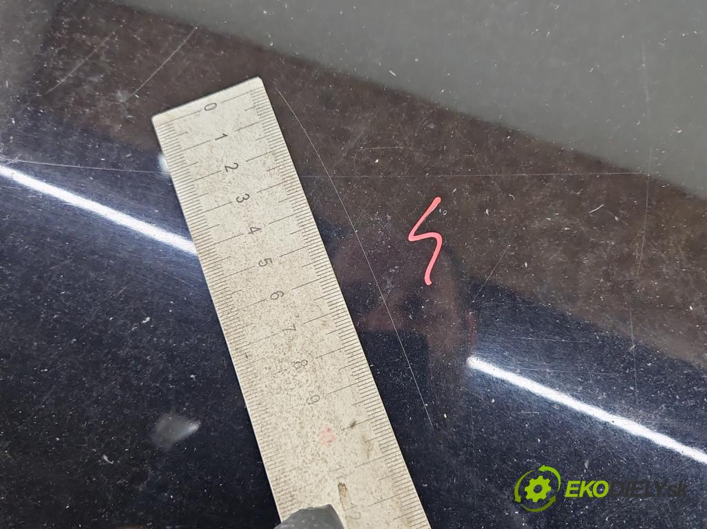 Vw Passat B7 2010-2014 2.0 TSI 211KM automatic 155 kW 1984 cm3 4- zadní kufrové dveře  (Zadní kapota (kufr))