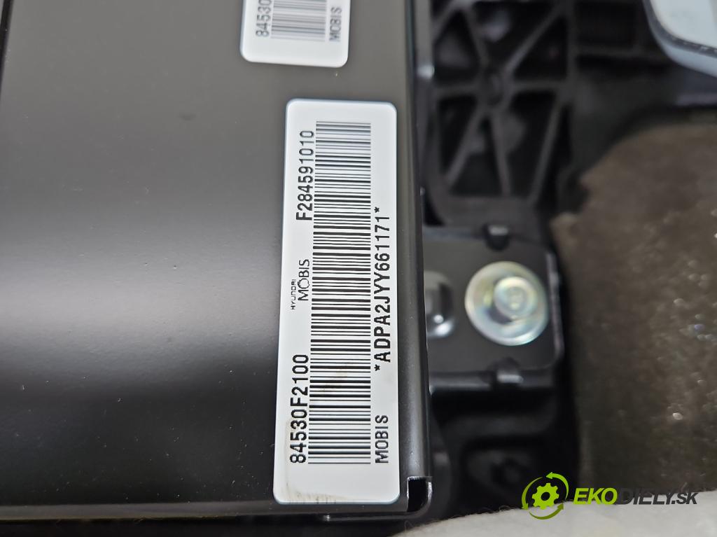 Hyundai Elantra VI 2015-2020 1.6 16V 128 HP manual 93.8 kW 1591 cm3 4- kokpit,pristrojová doska rozdeľovacia