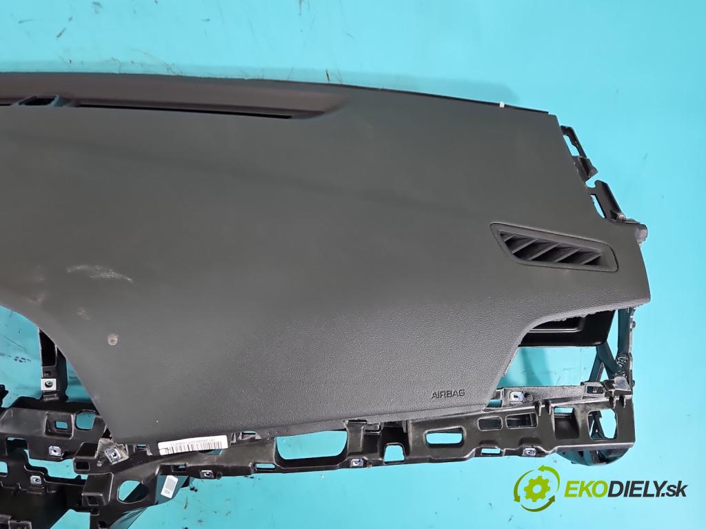 Hyundai Elantra VI 2015-2020 1.6 16V 128 HP manual 93.8 kW 1591 cm3 4- kokpit,pristrojová doska rozdeľovacia