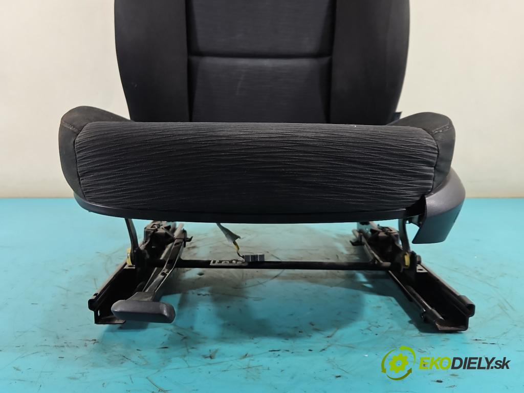 Bmw X1 E84 2009-2015 2.0d 143 HP automatic 105 kW 1995 cm3 5- Sedačka ľavý  (Sedadlo)