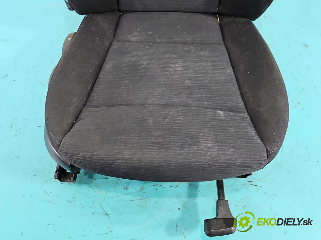 Bmw X1 E84 2009-2015 2.0d 143 HP automatic 105 kW 1995 cm3 5- Sedačka pravý  (Sedadlo)