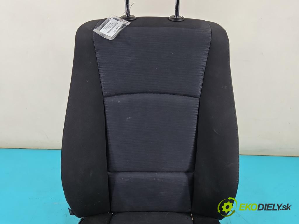 Bmw X1 E84 2009-2015 2.0d 143 HP automatic 105 kW 1995 cm3 5- Sedačka pravý  (Sedadlo)