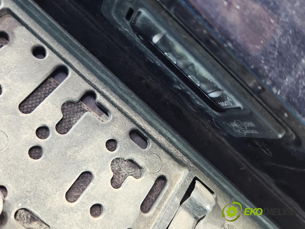 Vw Golf VII 2012-2020 1.4 TSI 122 hp manual 90 kW 1395 cm3 5- zadní kufrové dveře  (Zadní kapota (kufr))