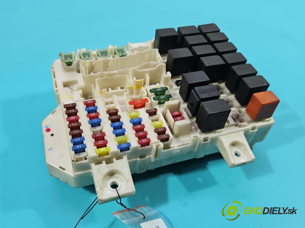 Smart Forfour I 2004-2006 1.3 16V 95 hp manual 70 kW 1332 cm3 5- skříňka pojistková A4545400324 (Pojistková skříňka)