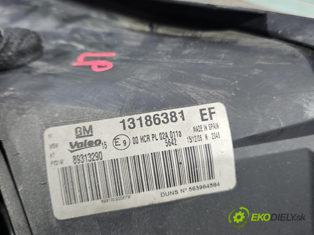 Opel Corsa D 2006-2014 1,3.0 cdti 90 hp manual 66 kW 1248 cm3 5- světlo levý 13186381 (Klika dveří ostatní)