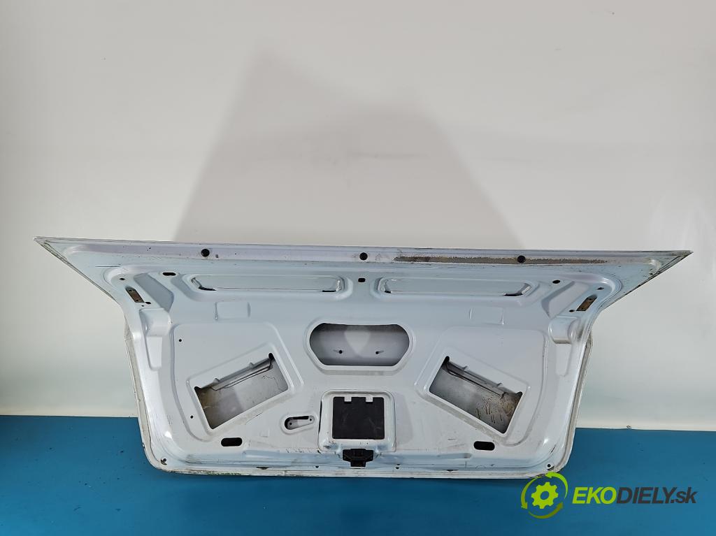 Dacia Logan I 2005-2014 1.4 8V 72 hp manual 53 kW 1390 cm3 4- zadní kufrové dveře  (Zadní kapota (kufr))