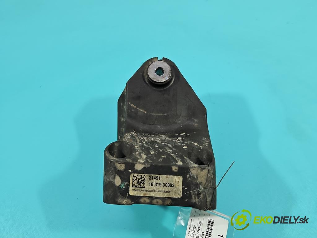 Mercedes E W213 2016-2023 2.0 CDI 194KM: automatic 143 kW 1950 cm3 5- držiak motora 15831900383