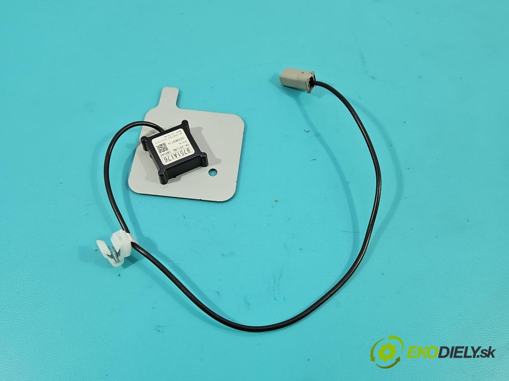 Mitsubishi Outlander III 2012-2022 2.4 135 hp automatic 99 kW 2360 cm3 5- Antena 8751A176