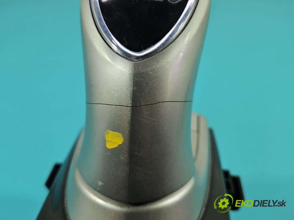 Mitsubishi Outlander III 2012-2022 2.4 135 HP automatic 99 kW 2360 cm3 5- Páka: Změny: stupeň,rýchlosť 2400A355 (Rýchlostná páka (kulisa))