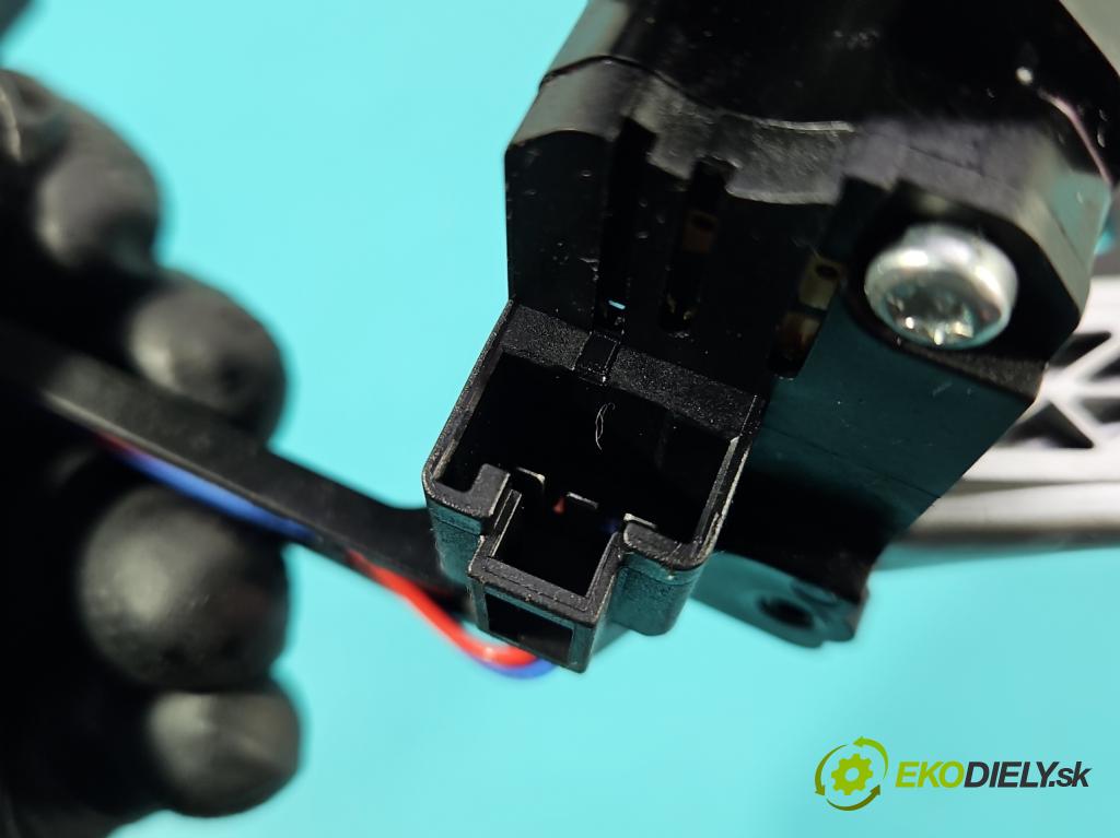 Mitsubishi Outlander III 2012-2022 2.4 135 HP automatic 99 kW 2360 cm3 5- prepínač multifunkční: řízení: 2401A008 (Prepínacie páčky pod volantom)