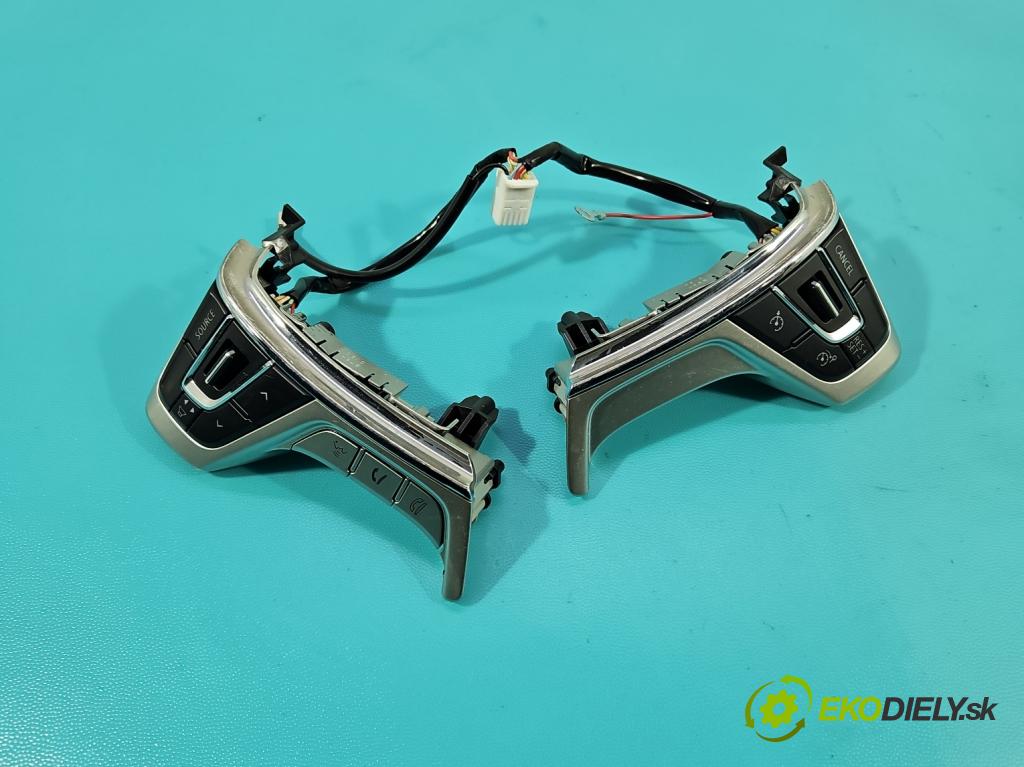 Mitsubishi Outlander III 2012-2022 2.4 135 HP automatic 99 kW 2360 cm3 5- prepínač multifunkční: řízení:  (Prepínacie páčky pod volantom)