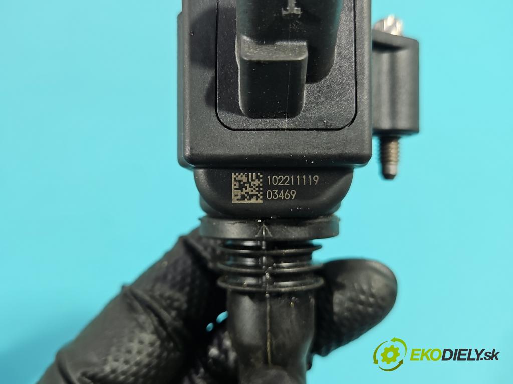 Bmw 3 G20 2018- 2.0 T 184hp automatic 135 kW 1998 cm3 4- cievka zapaľovacia 8643360 (Zapaľovacia cievka)