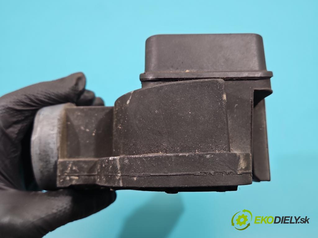 Audi 80 B4 1991-1994 1.9 tdi 90 HP manual 66 kW 1896 cm3 4- průtokoměr: 0281002072 (Váha vzduchu)