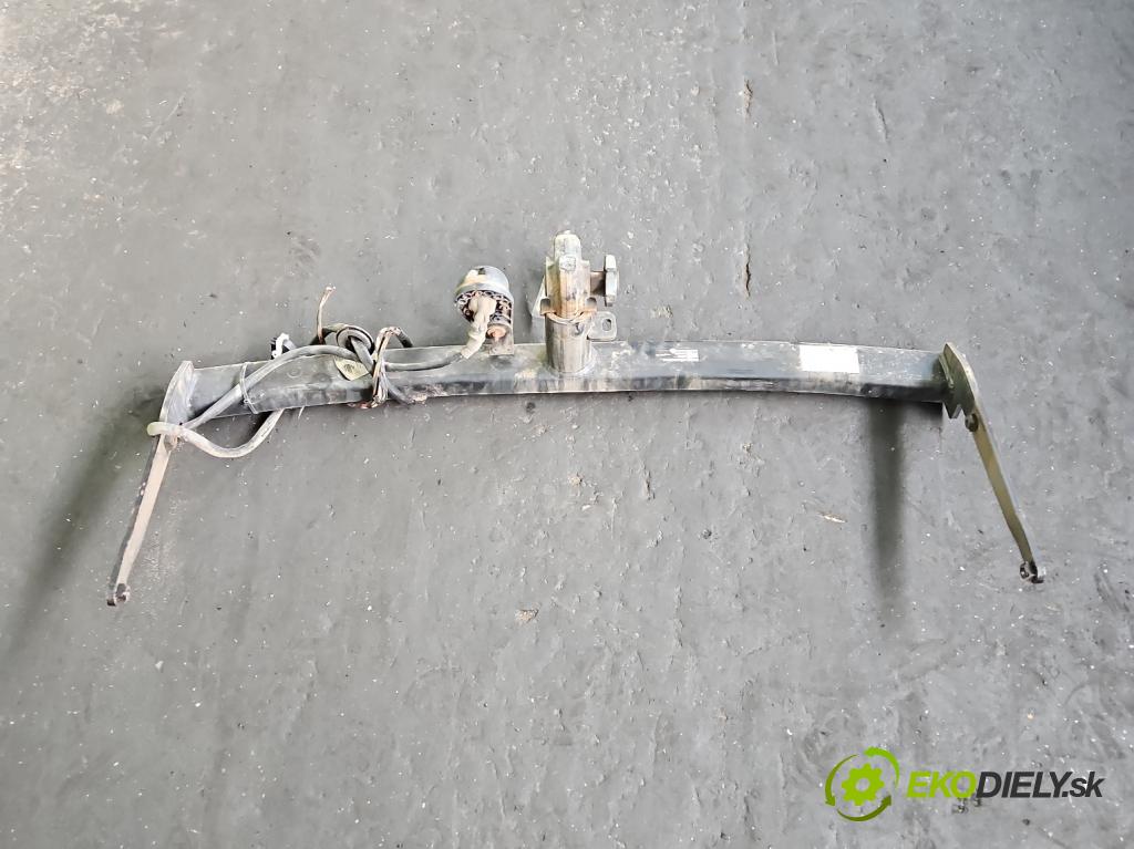 Vw Golf VII 2012-2020 1.4 TSI 122 hp manual 90 kW 1395 cm3 5- oko tažné 321782600001 (Tažné zařízení)