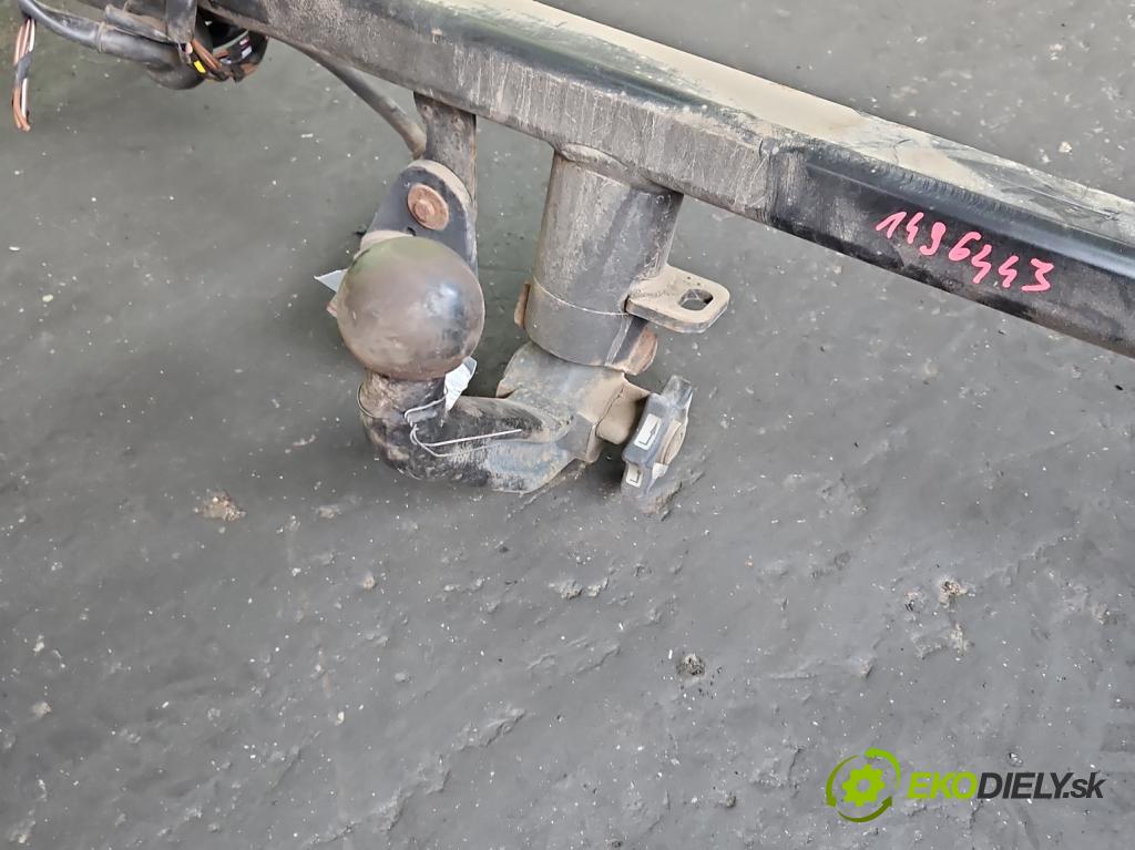 Vw Golf VII 2012-2020 1.4 TSI 122 hp manual 90 kW 1395 cm3 5- oko tažné 321782600001 (Tažné zařízení)