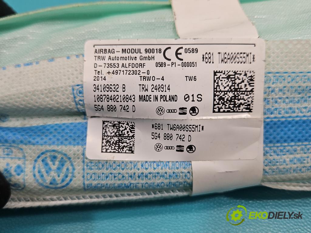 Vw Golf VII 2012-2020 1.4 TSI 122 hp manual 90 kW 1395 cm3 5- Záclona: pravé 5G4880742D