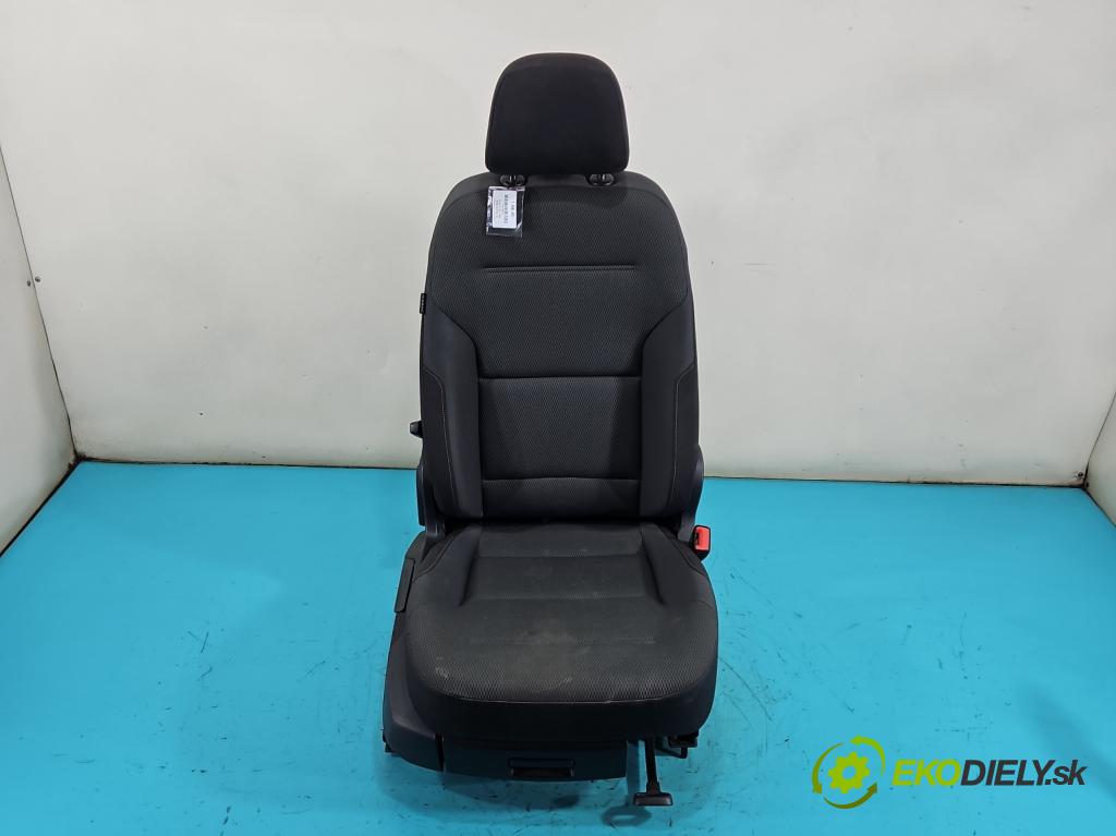 Vw Golf VII 2012-2020 1.4 TSI 122 HP manual 90 kW 1395 cm3 5- Sedačka pravý  (Sedadlo)