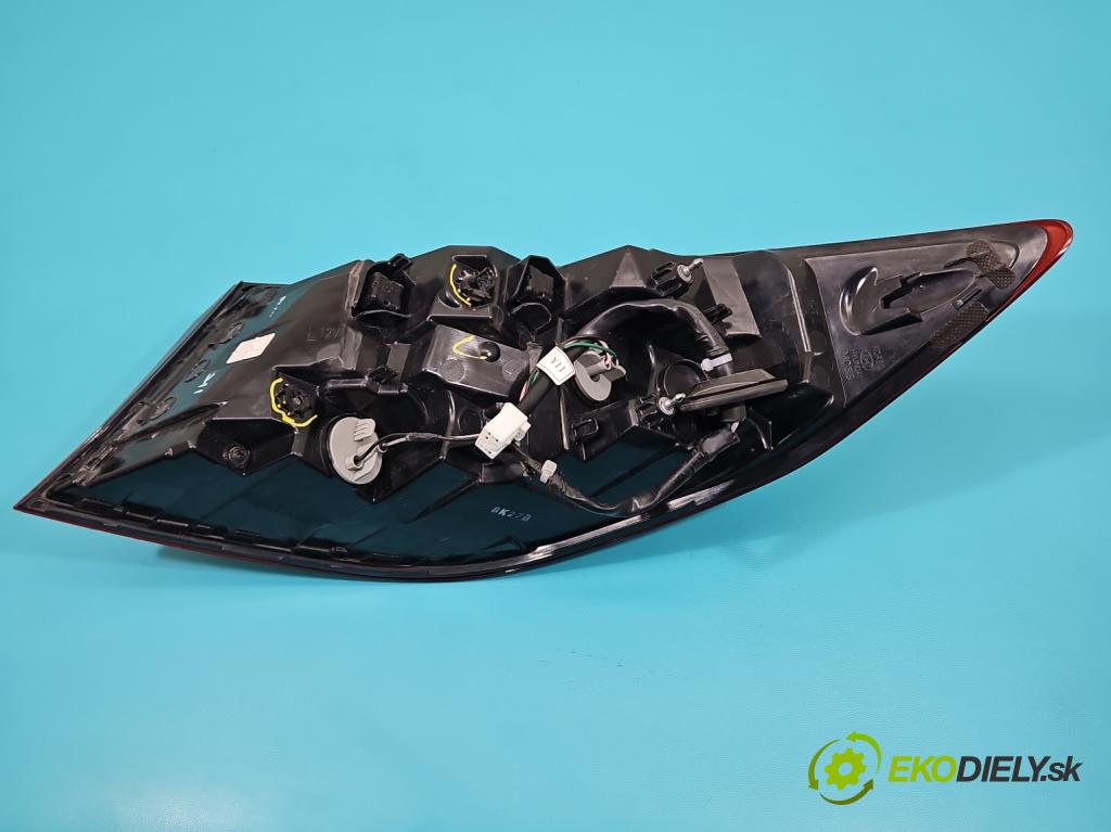 Hyundai Elantra VI 2015-2020 1.6 16V 128 hp manual 93.8 kW 1591 cm3 4- světlo zadní levé  (Klika dveří ostatní)