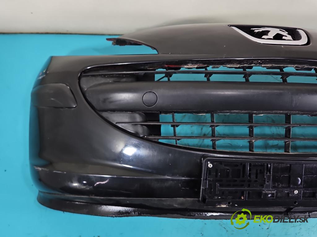 Peugeot 207 1.4 16V 88 hp manual 65 kW 1360 cm3 5- nárazník přední  (Klika dveří ostatní)