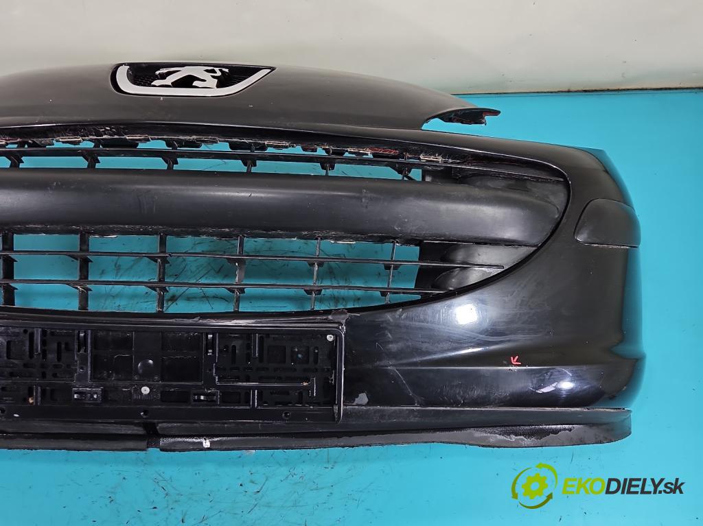 Peugeot 207 1.4 16V 88 hp manual 65 kW 1360 cm3 5- nárazník přední  (Klika dveří ostatní)